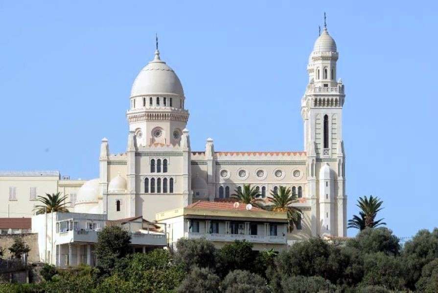 Annaba St. Augustin w Algierii w Afryce puzzle online