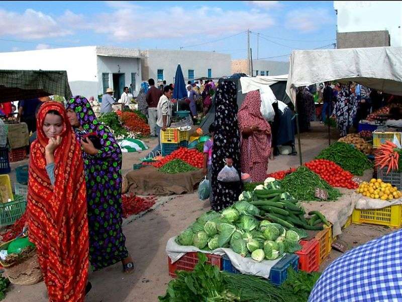Rynek w Zarzis w Tunezji puzzle online