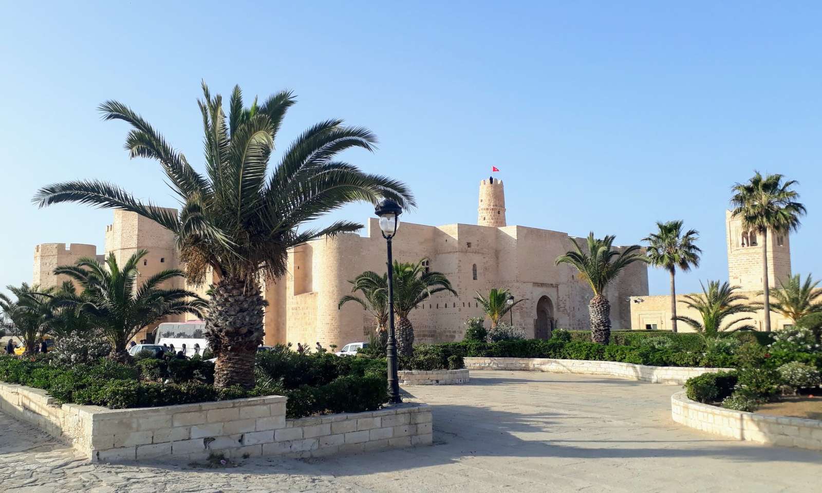 Monastir Ribat w Tunezji w Afryce puzzle online