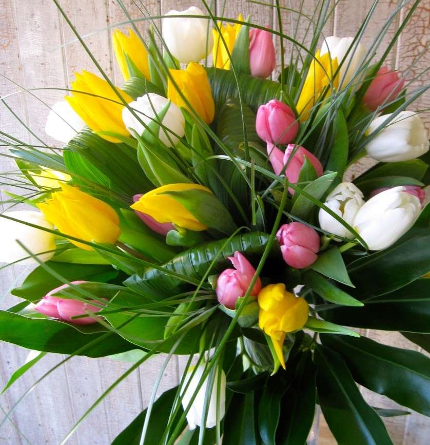 Bukiet kolorowych tulipanów puzzle online