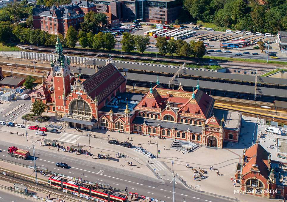 Dworzec w Gdańsku z lotu ptaka puzzle online