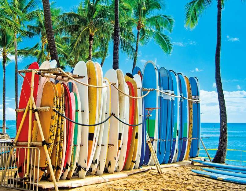 Deska surfingowa na plaży Waikiki puzzle online