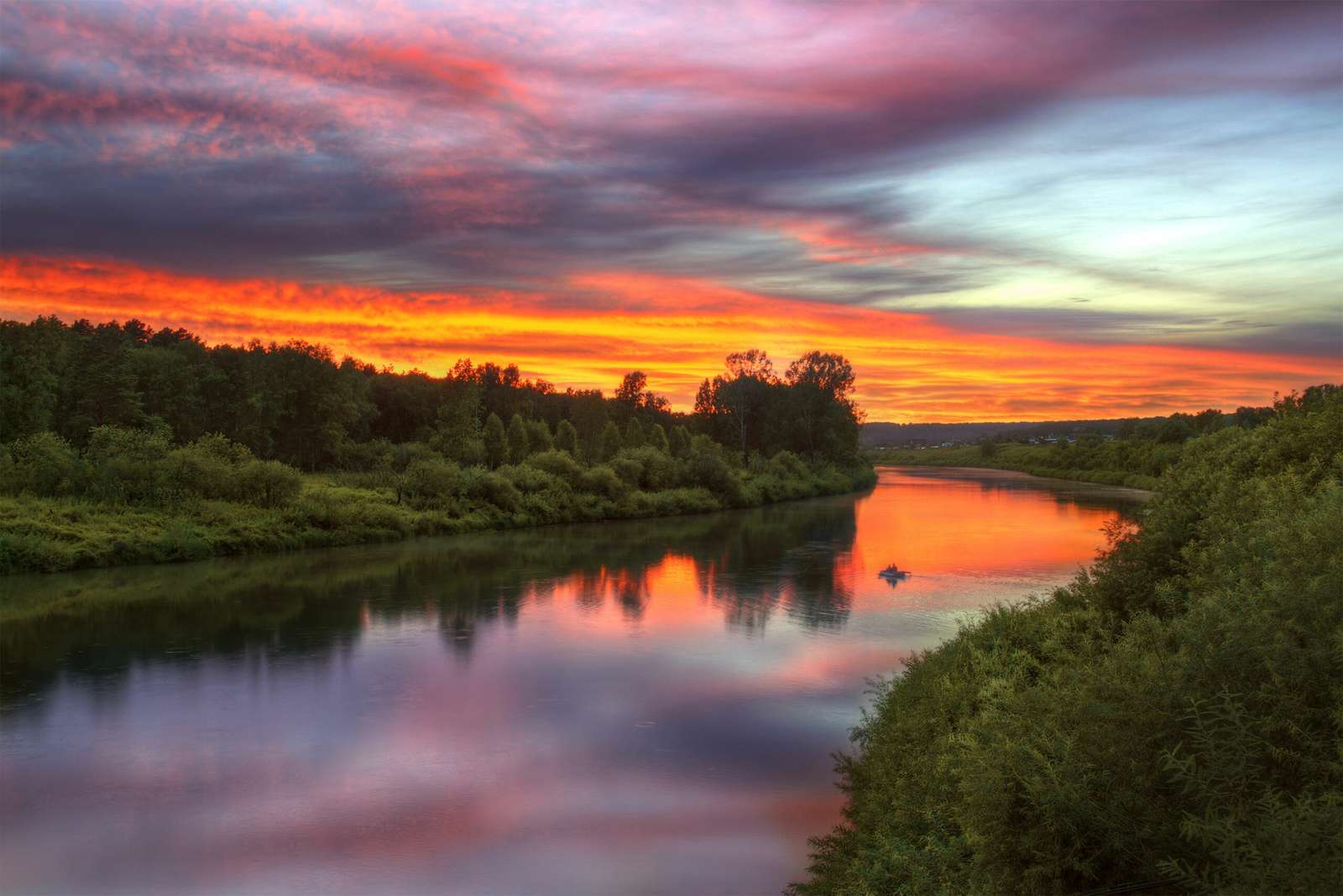 Rzeka, kolorowy zachód słońca puzzle online