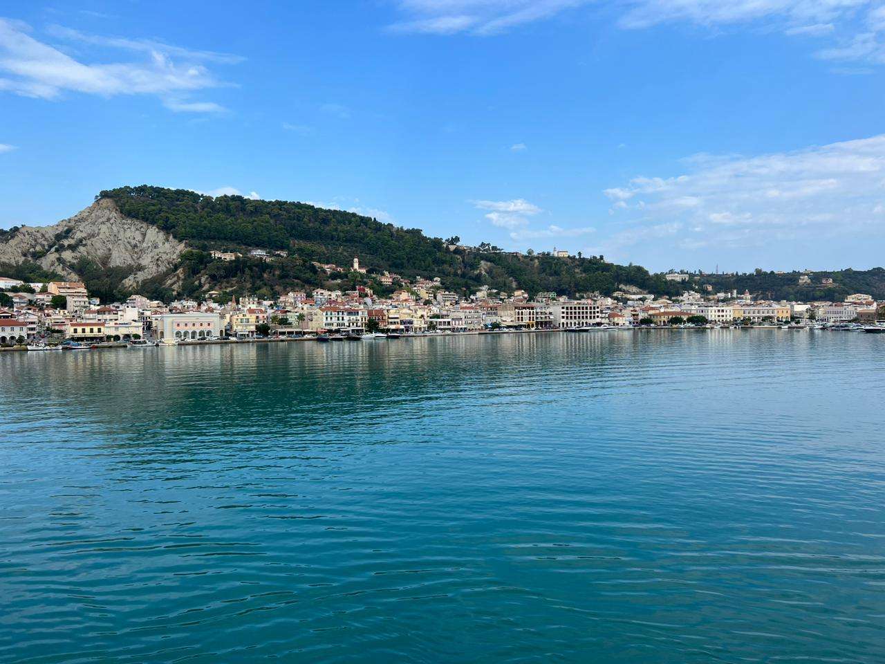 miasto Zakynthos od strony morza puzzle online