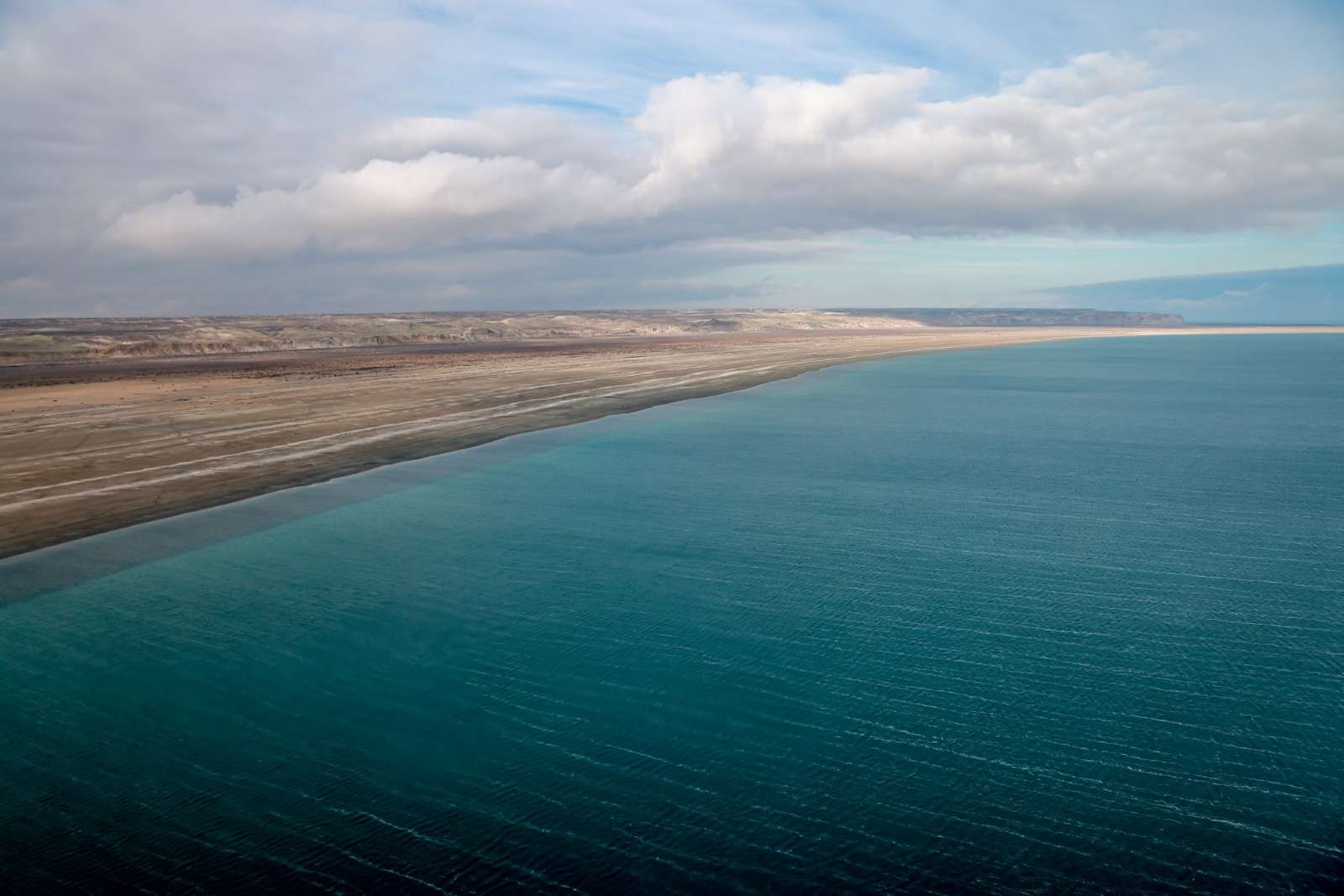 Morze Aralskie z lotu ptaka puzzle online