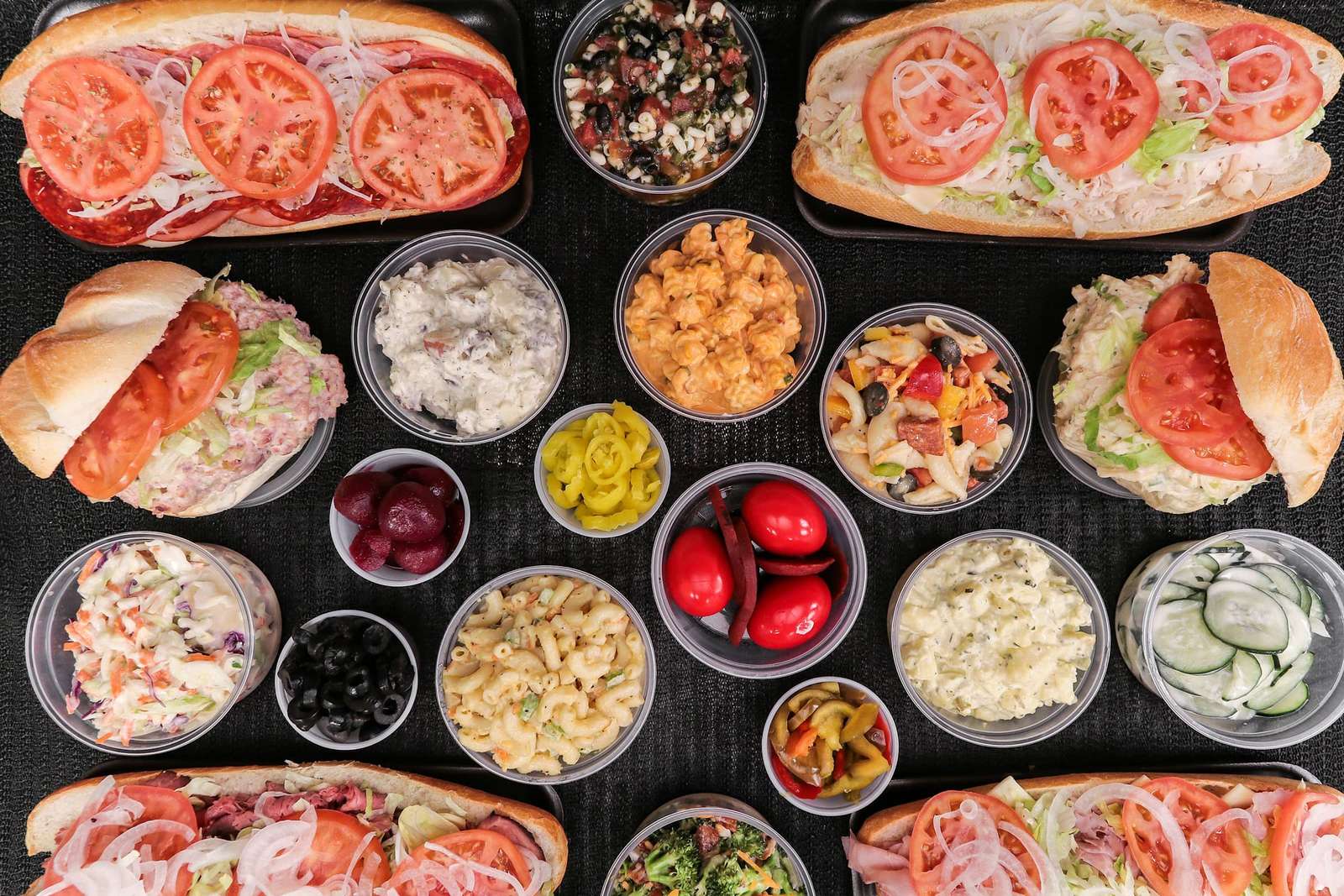Jedzenie w Deli na lunch puzzle online
