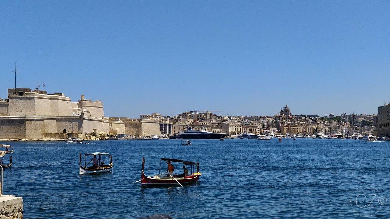 Łodzie, Malta, Morze, Woda puzzle online