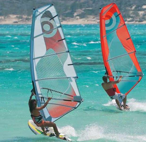 Windsurfing i surfing puzzle online