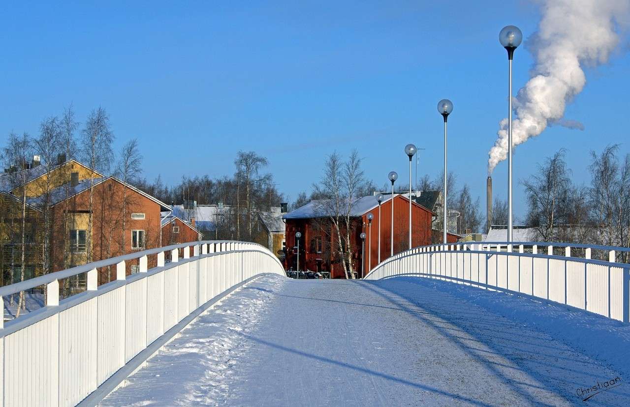 Finlandia, most nad rzeką, śnieg puzzle online