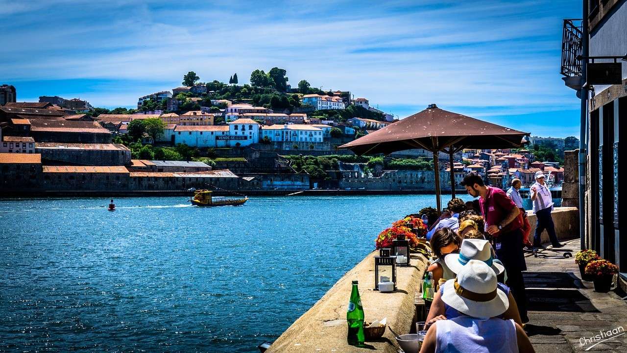 Porto, Restauracja Nad Morzem puzzle online