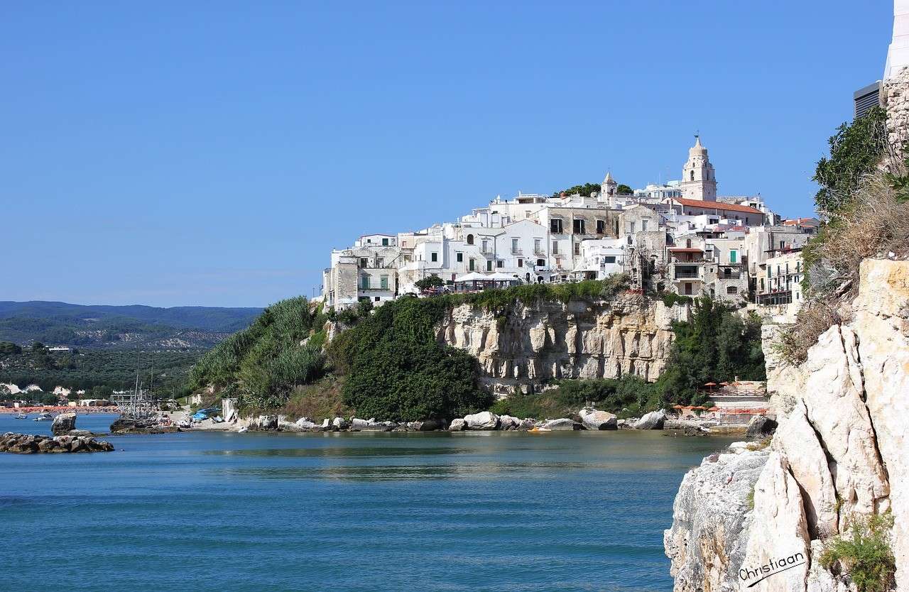 Vieste, Gargano, Apulia. puzzle online