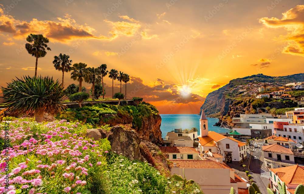 Camara de Lobos, Portugalia puzzle online