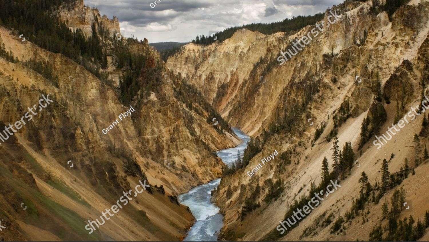 Kanion w Parku Narodowym Yellowstone, USA puzzle online