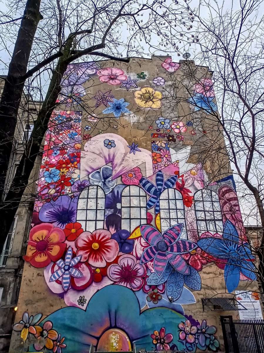 Mural na miejskiej kamienicy puzzle online