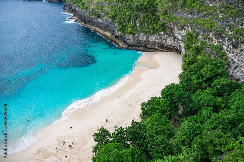 Kelingking beach, Indonezja puzzle online