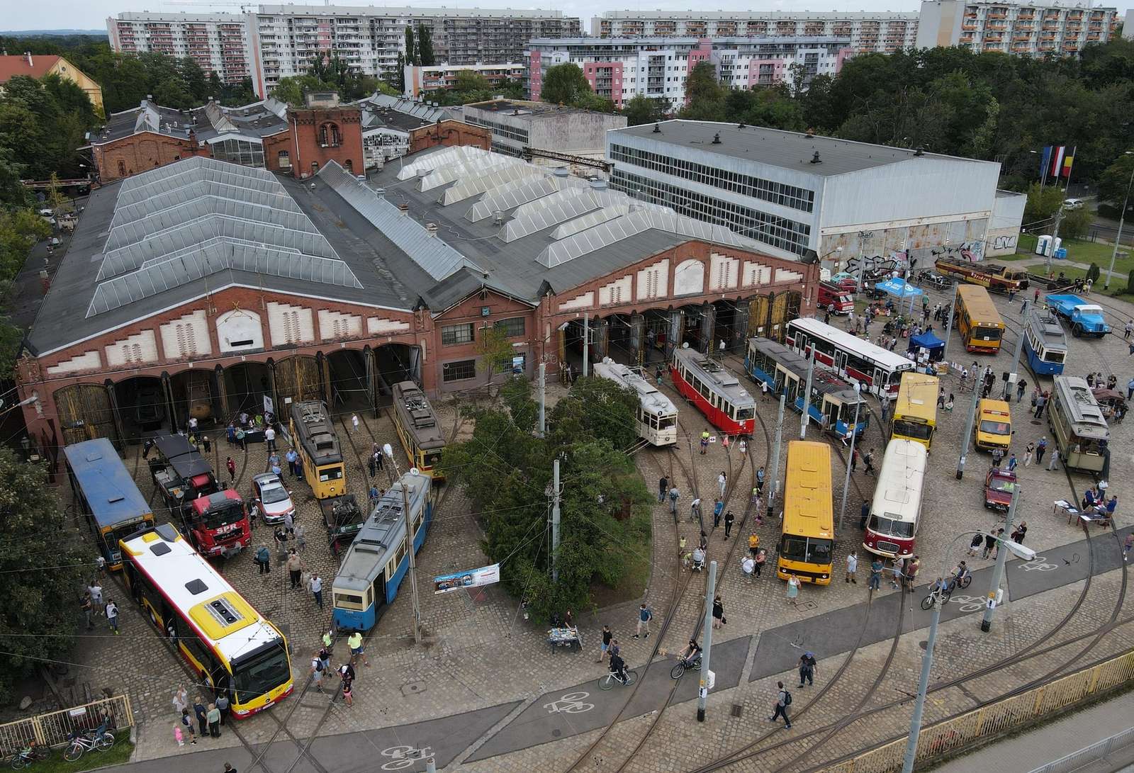 Zajezdnia tramwajowa we Wrocławiu puzzle online