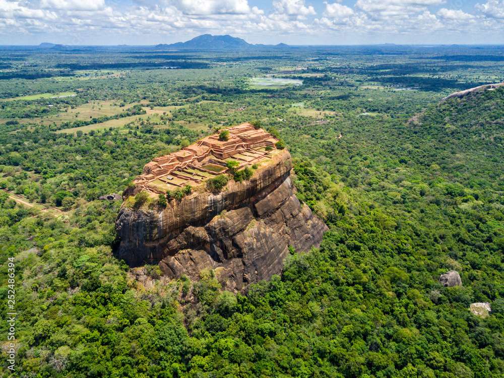 Sigiriya z Lotu Ptaka, Sri Lanka puzzle online