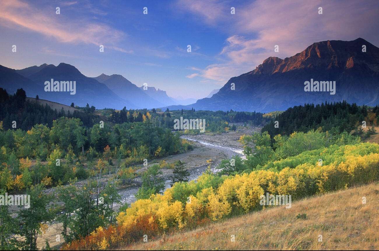 Waterton Park, Alberta, Kanada puzzle online