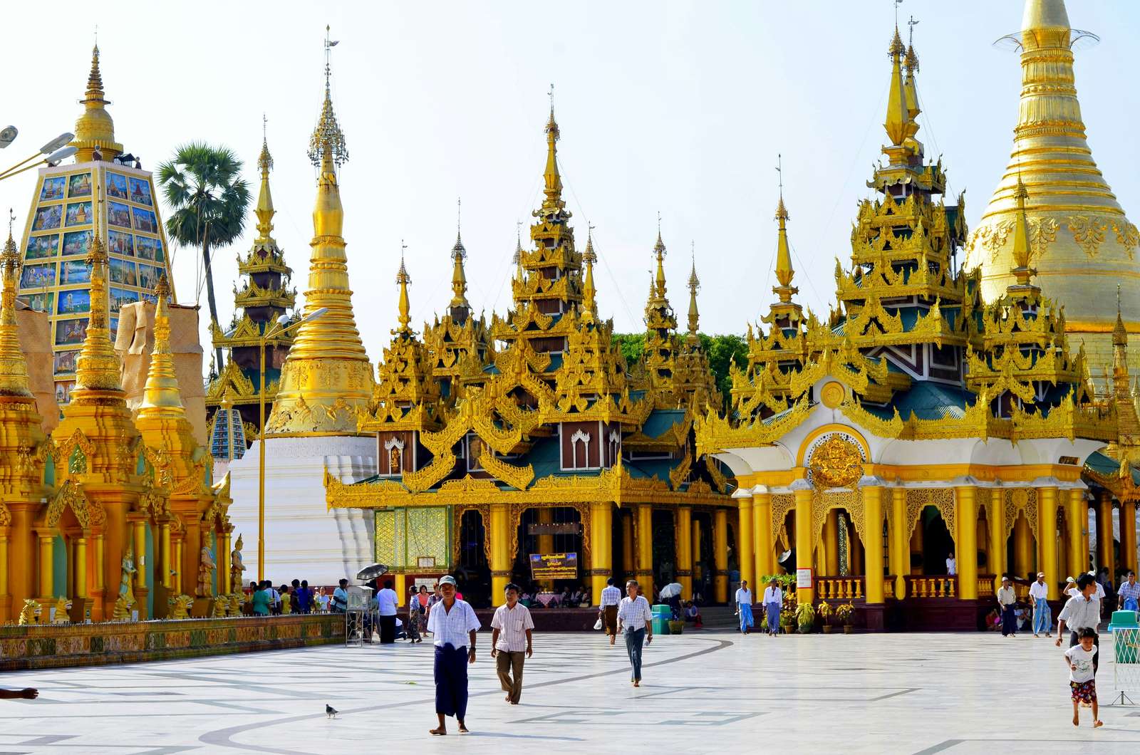 Shwedagon Pagoda Road, Rangun, Birma puzzle online