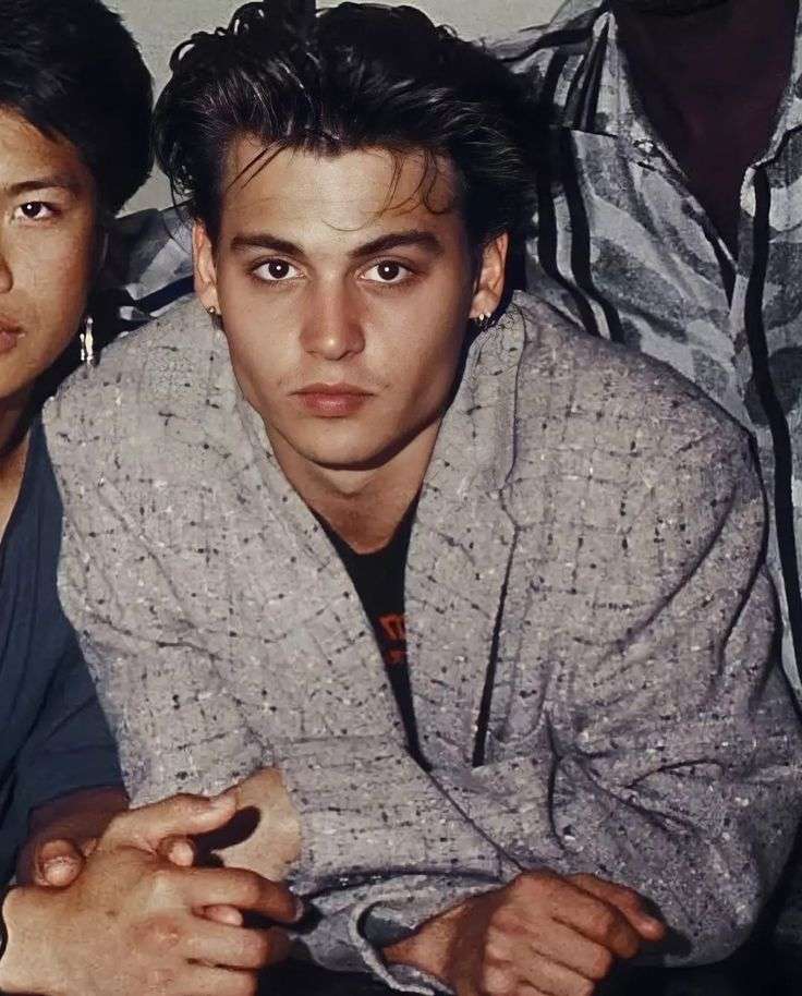 Johnny Depp pijak i ćpun puzzle online