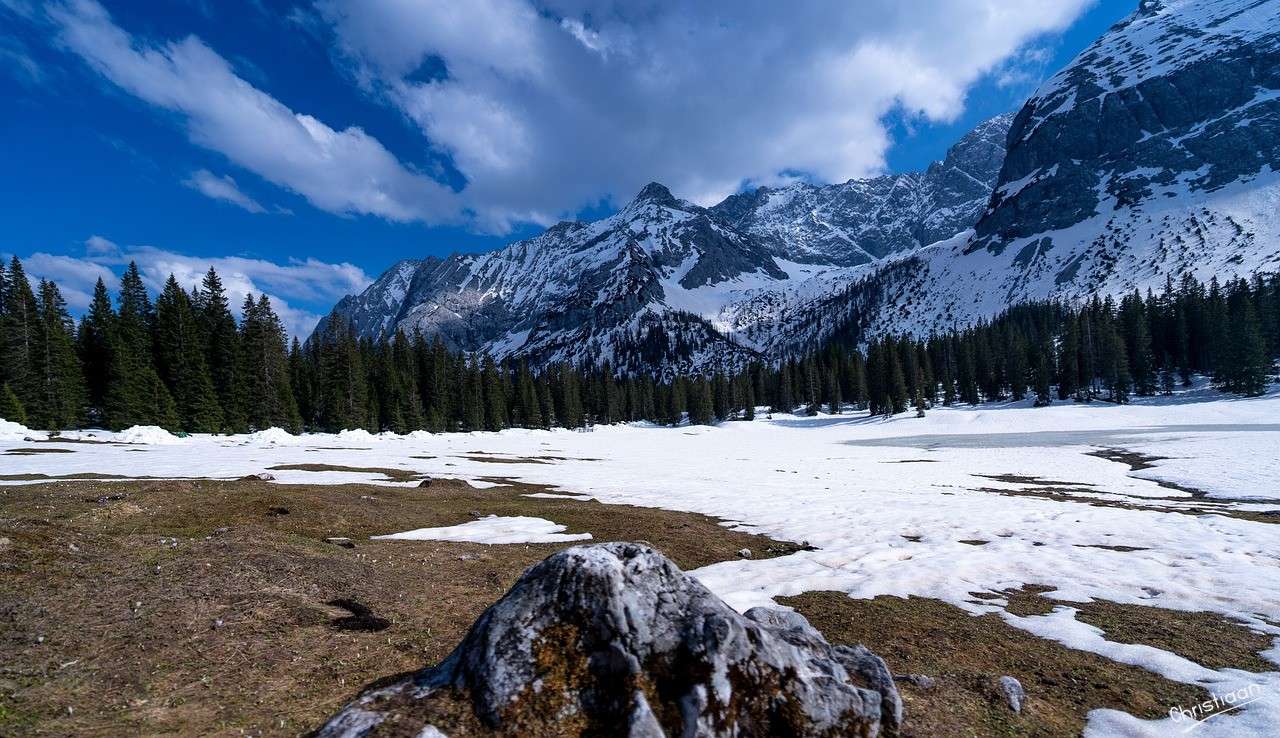 Zima, góry, chmury. puzzle online