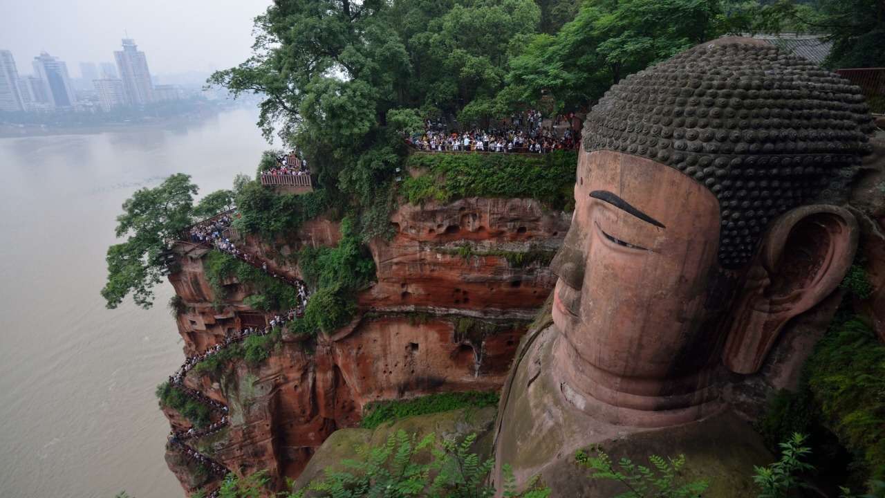 Wielki Budda z Leshan, Chiny puzzle online