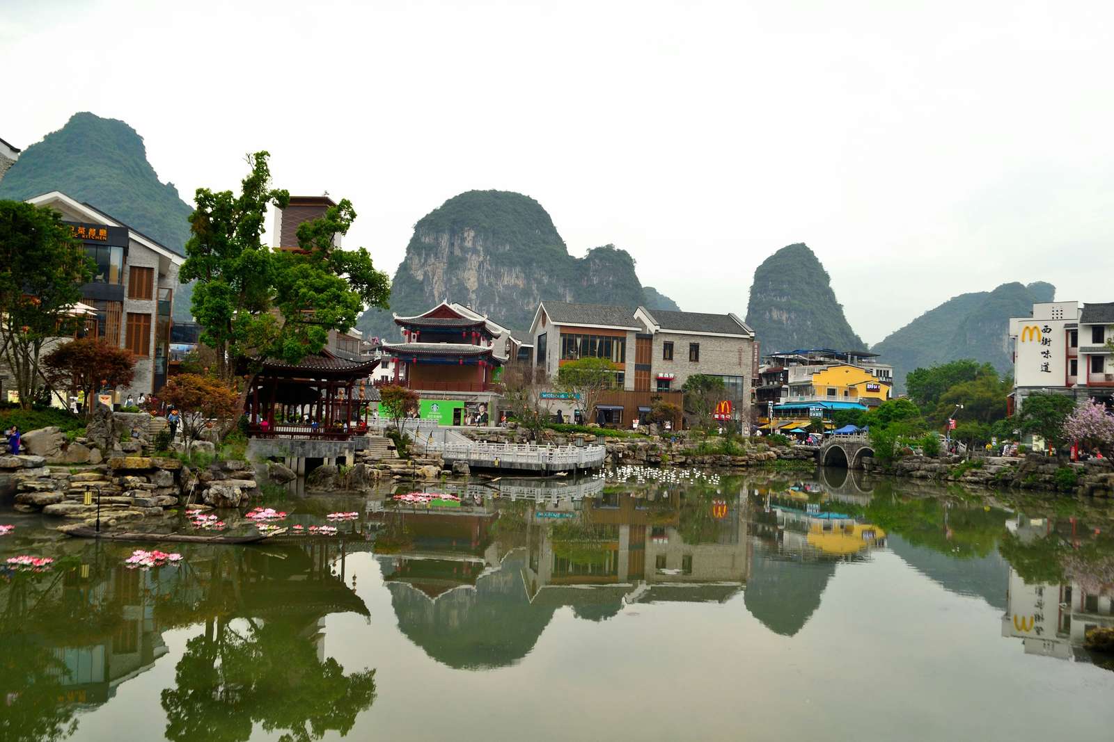 Yangshuo, Guilin, Guangxi, Chiny puzzle online